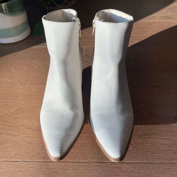 Snake Pointed Toe Ankle Booties - Picture 3 of 9